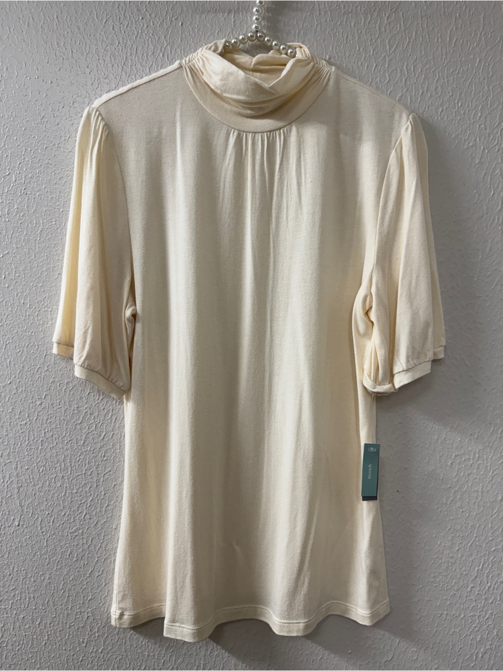 Apt. 9 Cream Mock Neck Short Sleeve Top